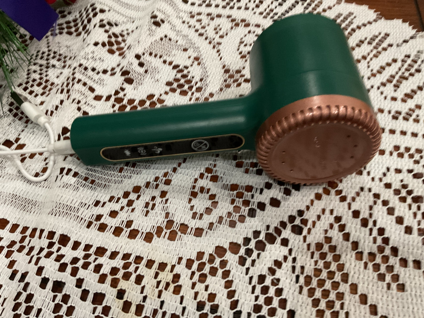 Fabric shaver