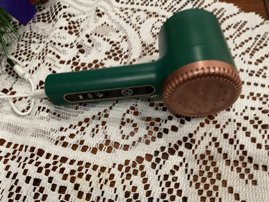 Fabric shaver